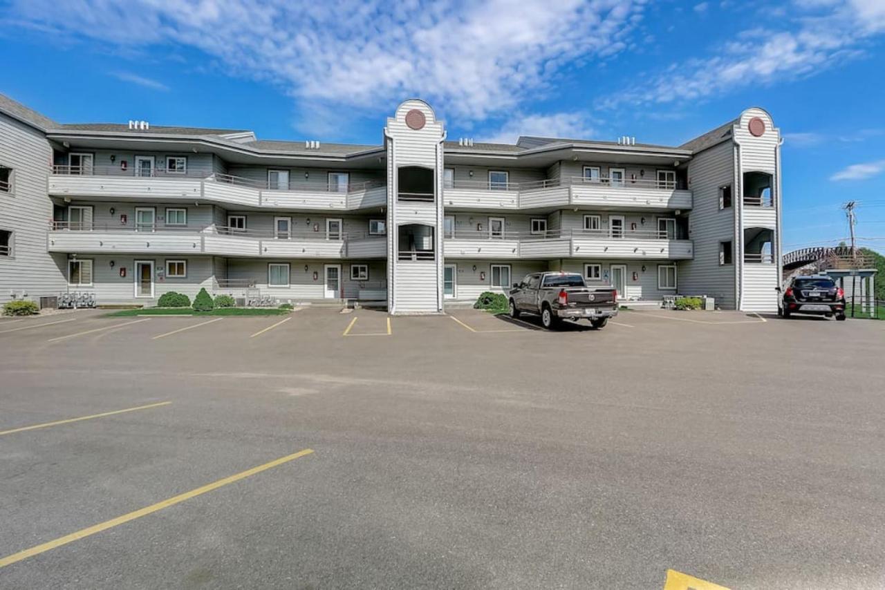 Brown Family Condo For Families Golf Trips And Girls Getaways 위스콘신 델즈 외부 사진