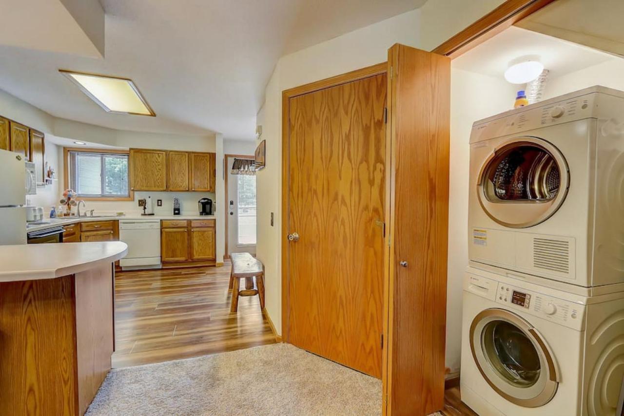 Brown Family Condo For Families Golf Trips And Girls Getaways 위스콘신 델즈 외부 사진