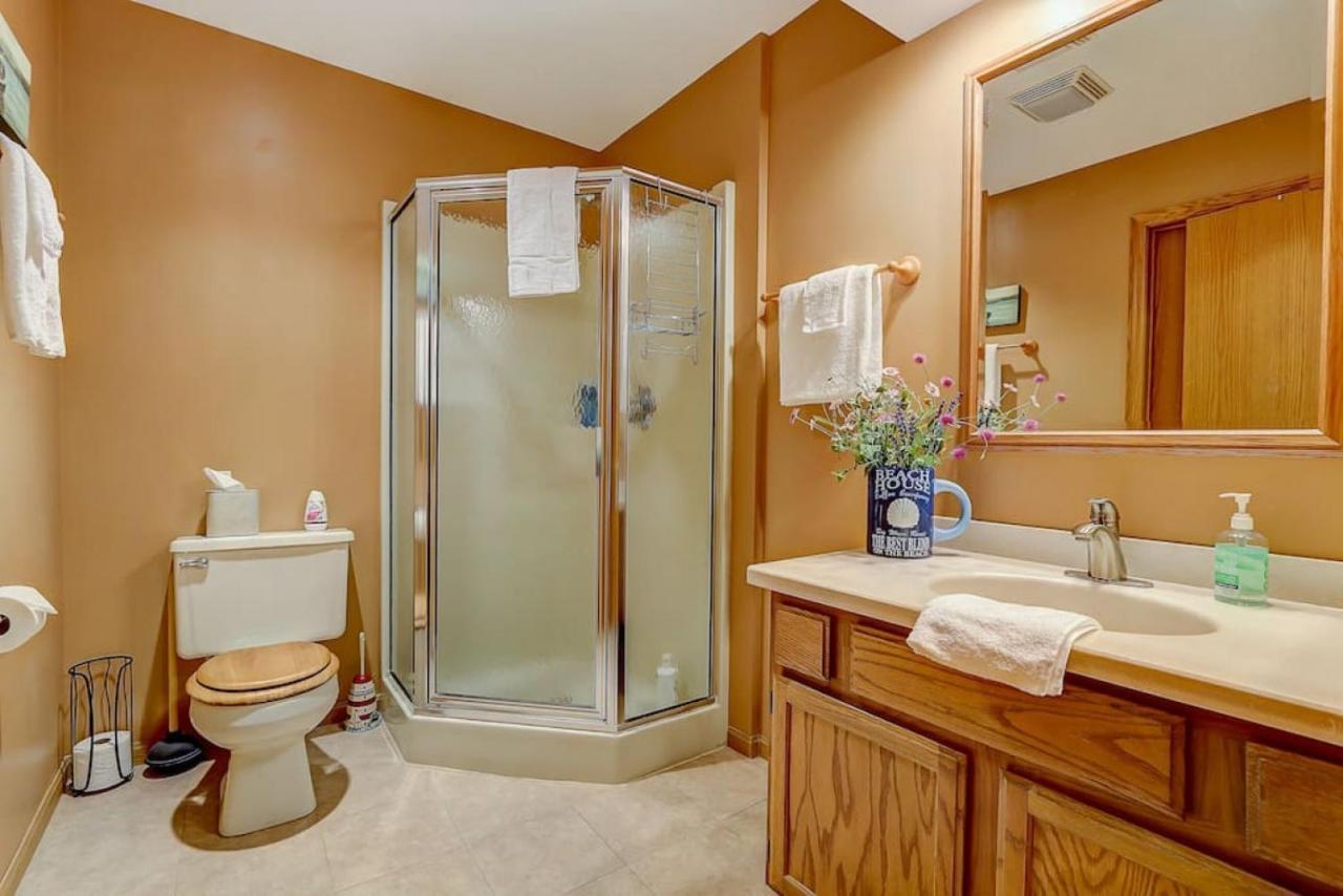 Brown Family Condo For Families Golf Trips And Girls Getaways 위스콘신 델즈 외부 사진